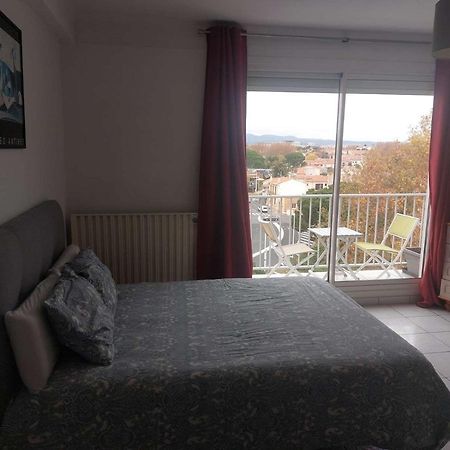 Residence D'Anjou - Grand Studio Avec Balcon Et Parking Privatif Perpiñán Exterior foto